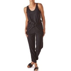 Patagonia Women’s Sleeveless Black Cross Back Straps Jumpsuit Small